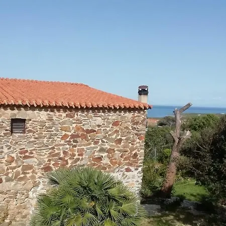 Bed & Breakfast Sa Domo De Afra
