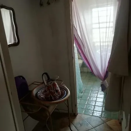 Sa Domo De Afra Bed & Breakfast