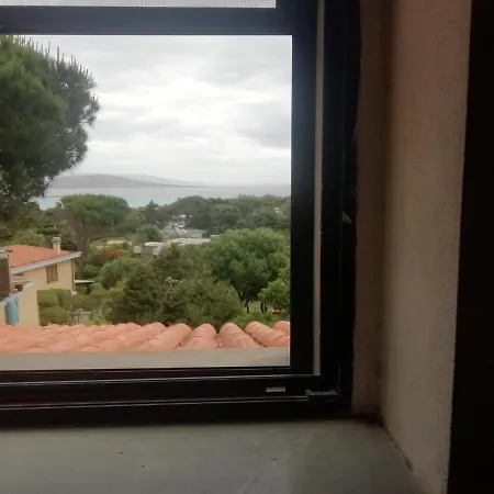Sa Domo De Afra